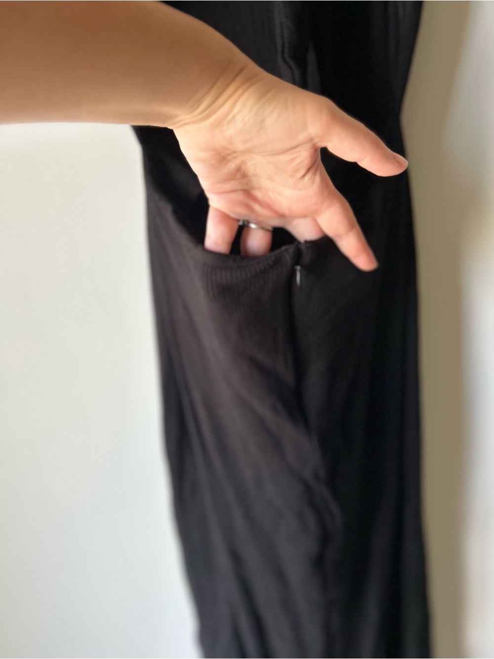 & OTHER STORIES Black Ribbed Midi/Maxi Dress Side Slits Open Back Size 2 - Picture 7 of 9